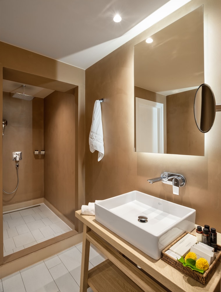 Eagles Palace - Small Luxury Hotels of the World 30/87