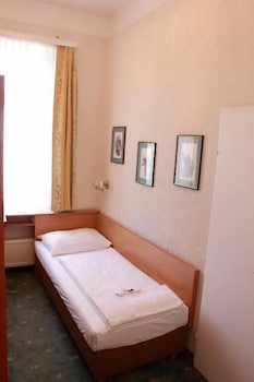 Boutique Hotel Donauwalzer 13/76