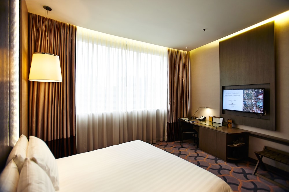 Dorsett Singapore 25/70