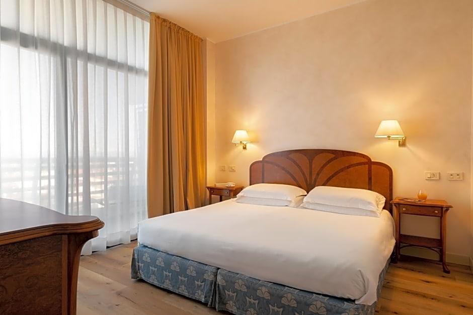 Hotel Astoria 6/50