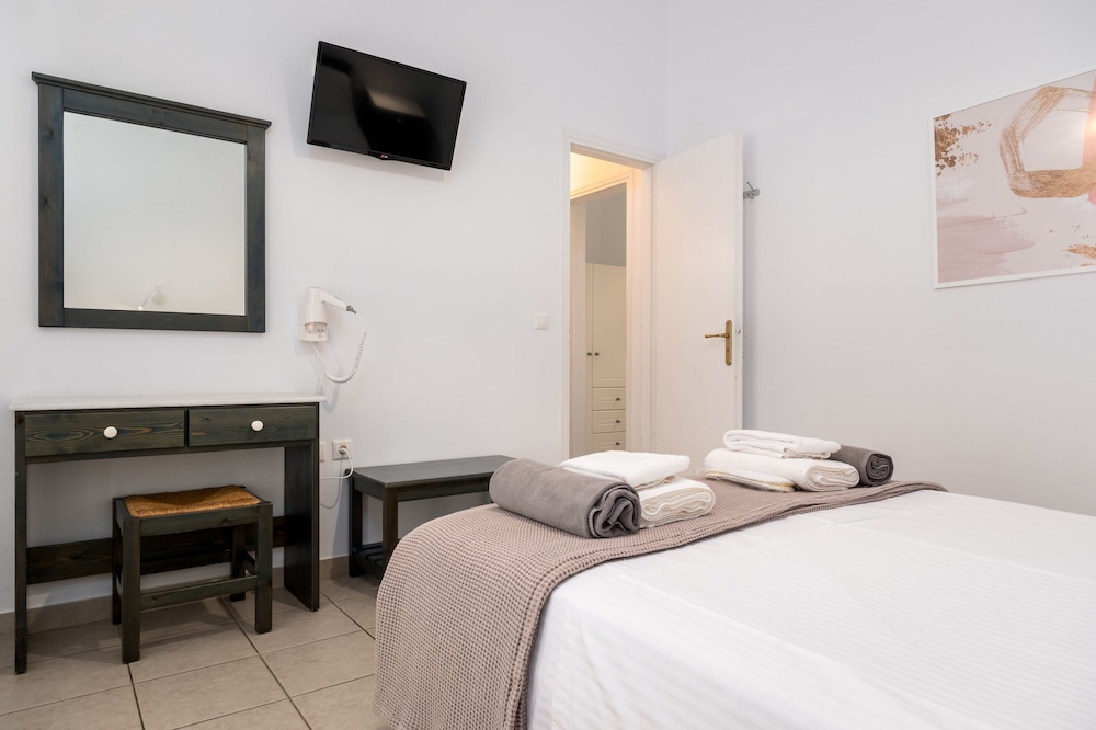 Senior, Apartment, Double and Twin Beds