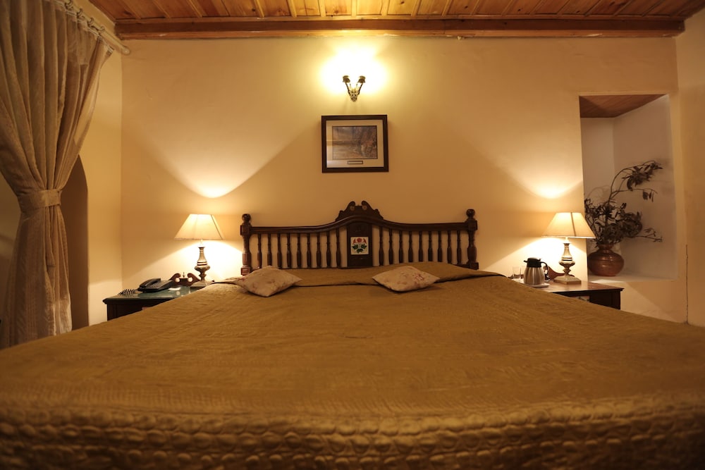 WelcomHeritage Windsor Lodge 5/16