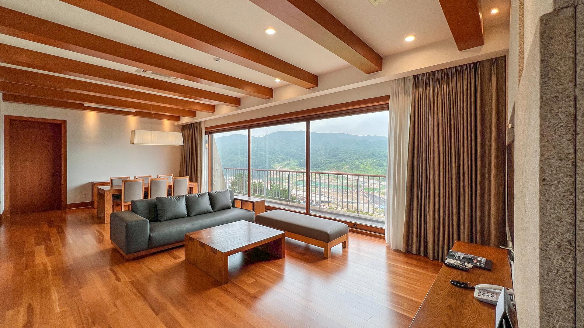 Gangdong Resort 30/58