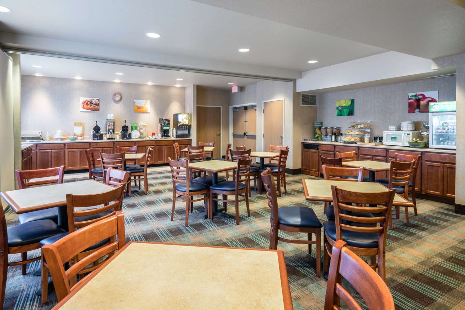 Quality Inn & Suites Sequim at Olympic National Park 17/21