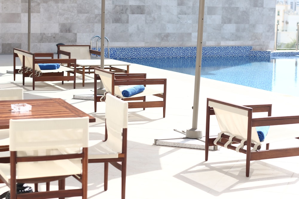 Radisson Hotel Muscat Panorama 48/70