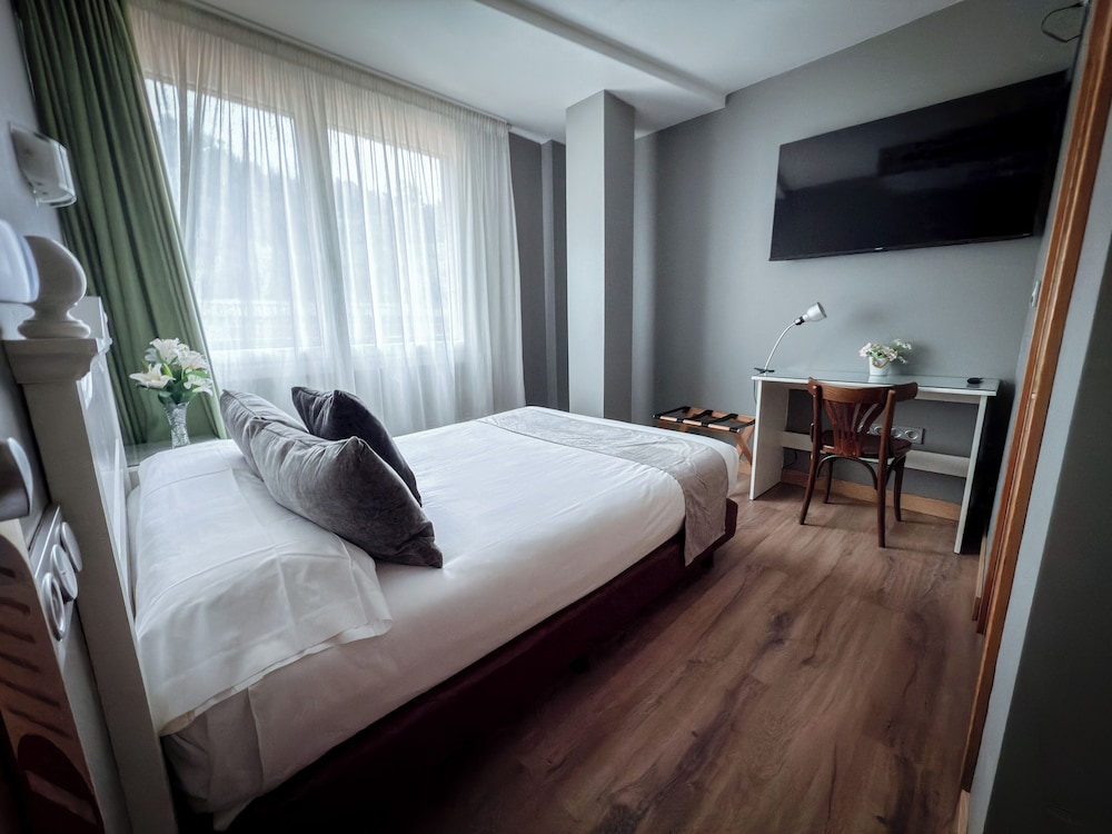 Villa de Ermua Hotel 15/49