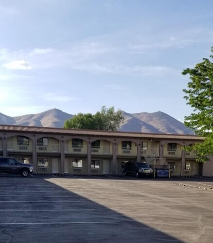 Days Inn By Wyndham Winnemucca 4/56