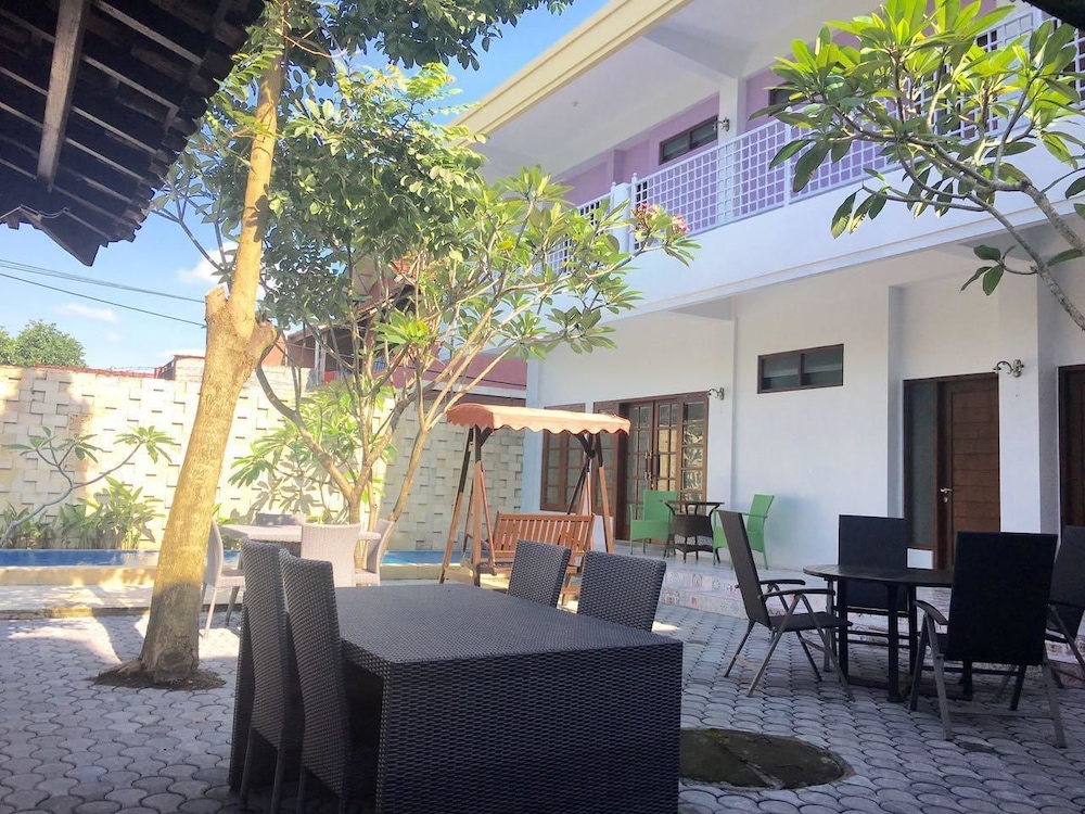 Griya Nendra Hotel 34/50