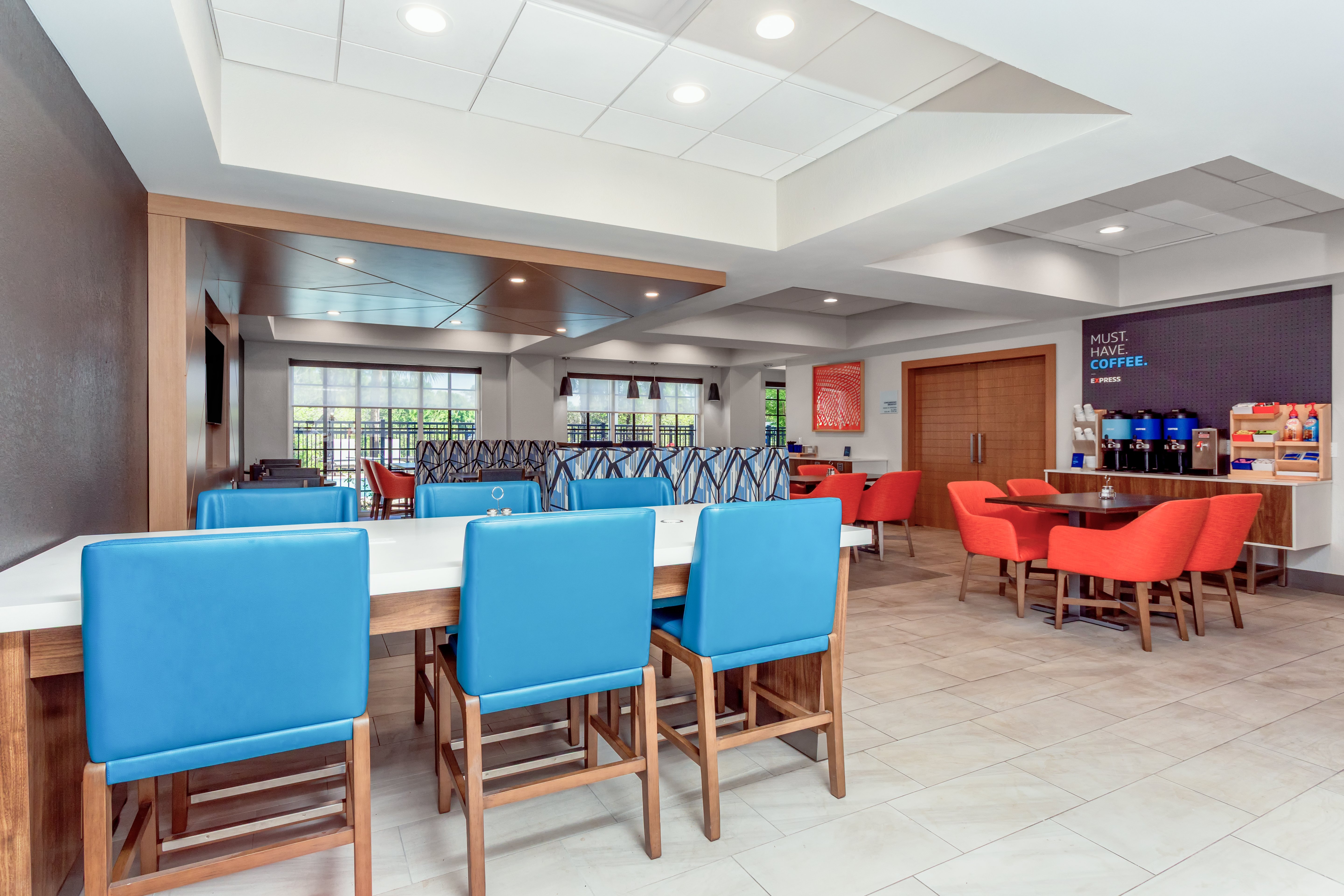 Holiday Inn Express & Suites Palm Coast - I-95 16/35