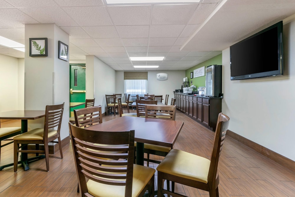 Sleep Inn & Suites near Sports World Blvd 30/39