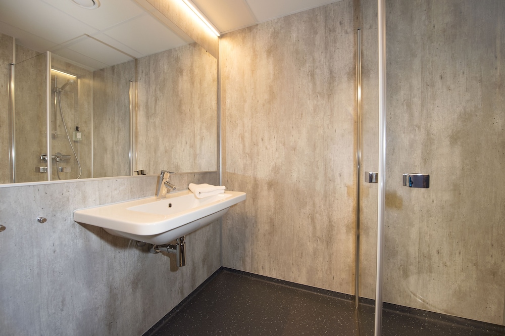 Svalbard Hotell | The Vault 30/30