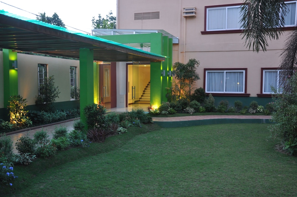 Holiday Spa Hotel 41/50