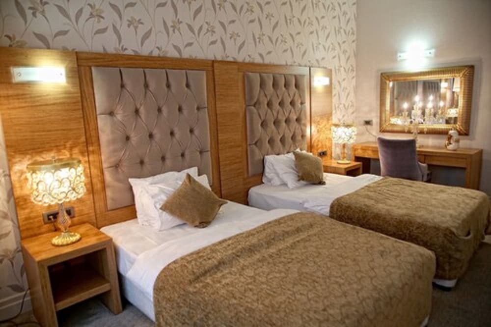 Asia Artemis Suite 17/50