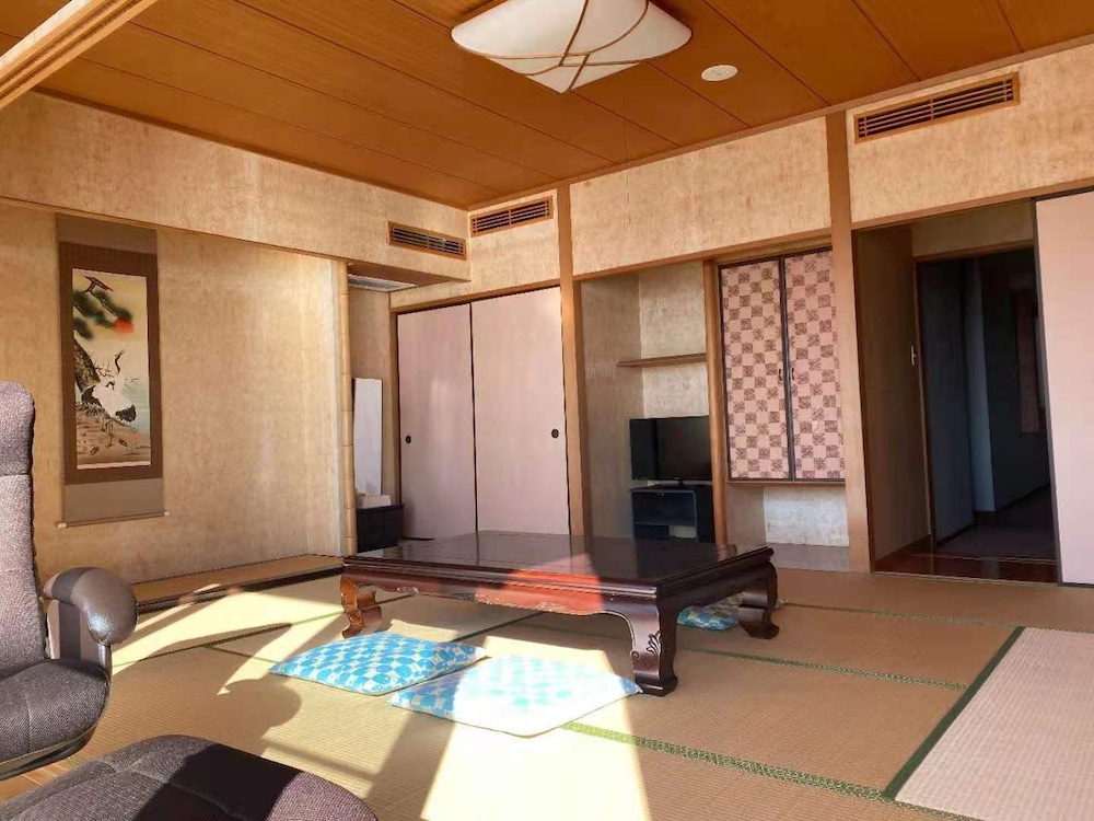 Atami Onsen Guest House Megumi - Hostel 28/50