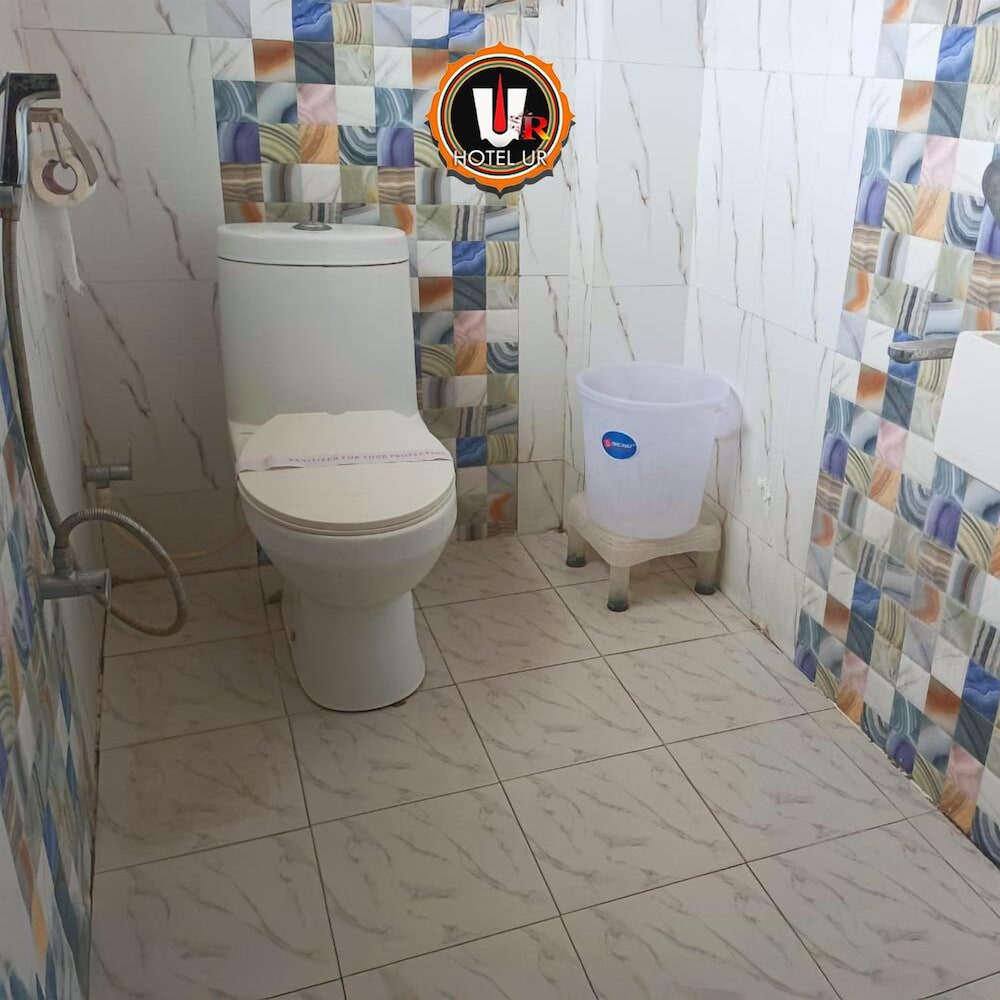 Hotel U. R. 40/40