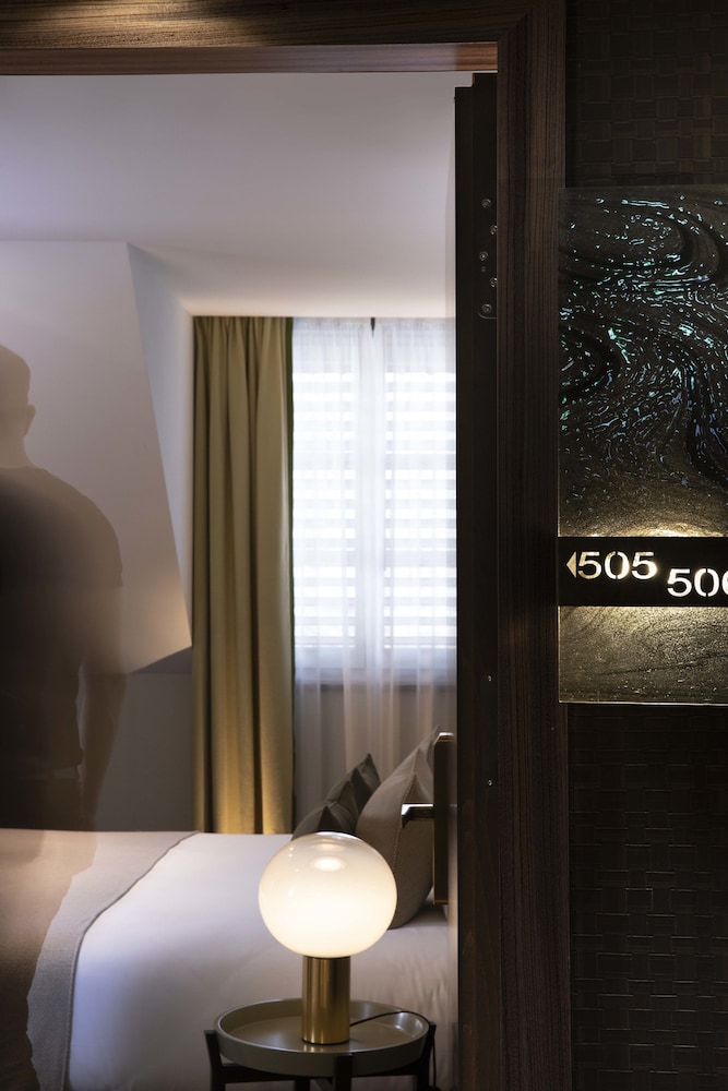 Hotel D Geneva 21/29