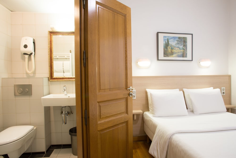 HOTEL DARCET 16/51