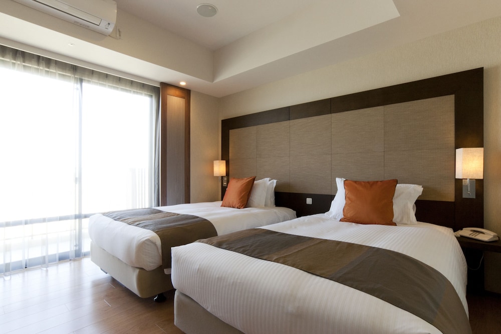 Moon Ocean Ginowan Hotel & Residence 13/50