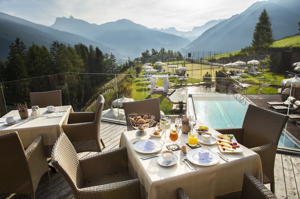 Mountain Spa Resort Albion 53/73
