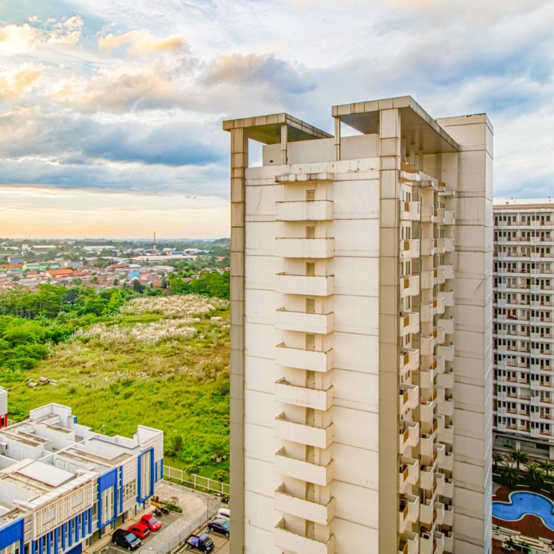 Skyland Sentul Tower Apartment 7/56