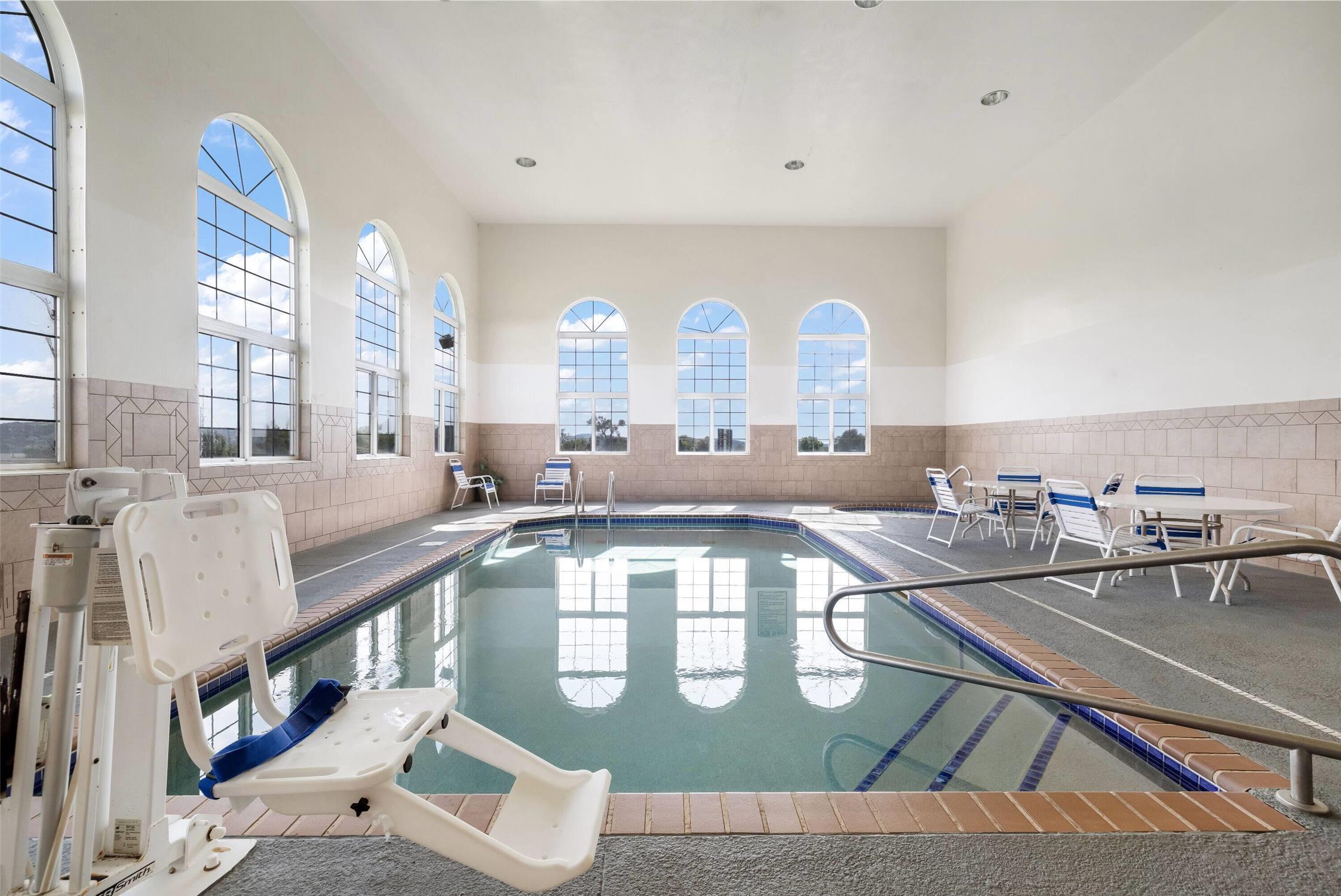 Howard Johnson by Wyndham Oacoma Hotel and Suites 16/31
