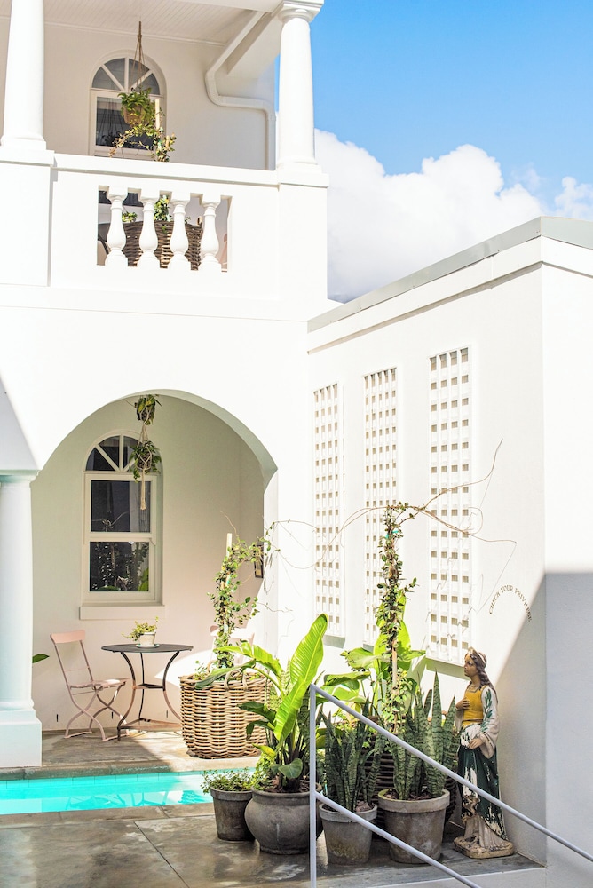 Dorp Hotel in CAPE TOWN - WESTERN CAPE