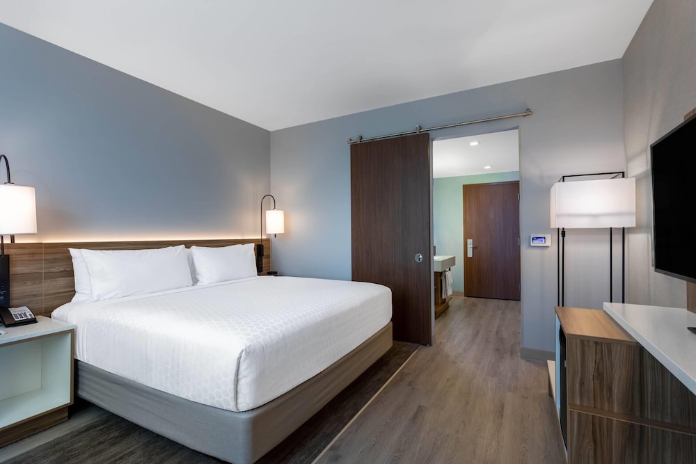 Wyndham Garden Miami International Airport 11/50