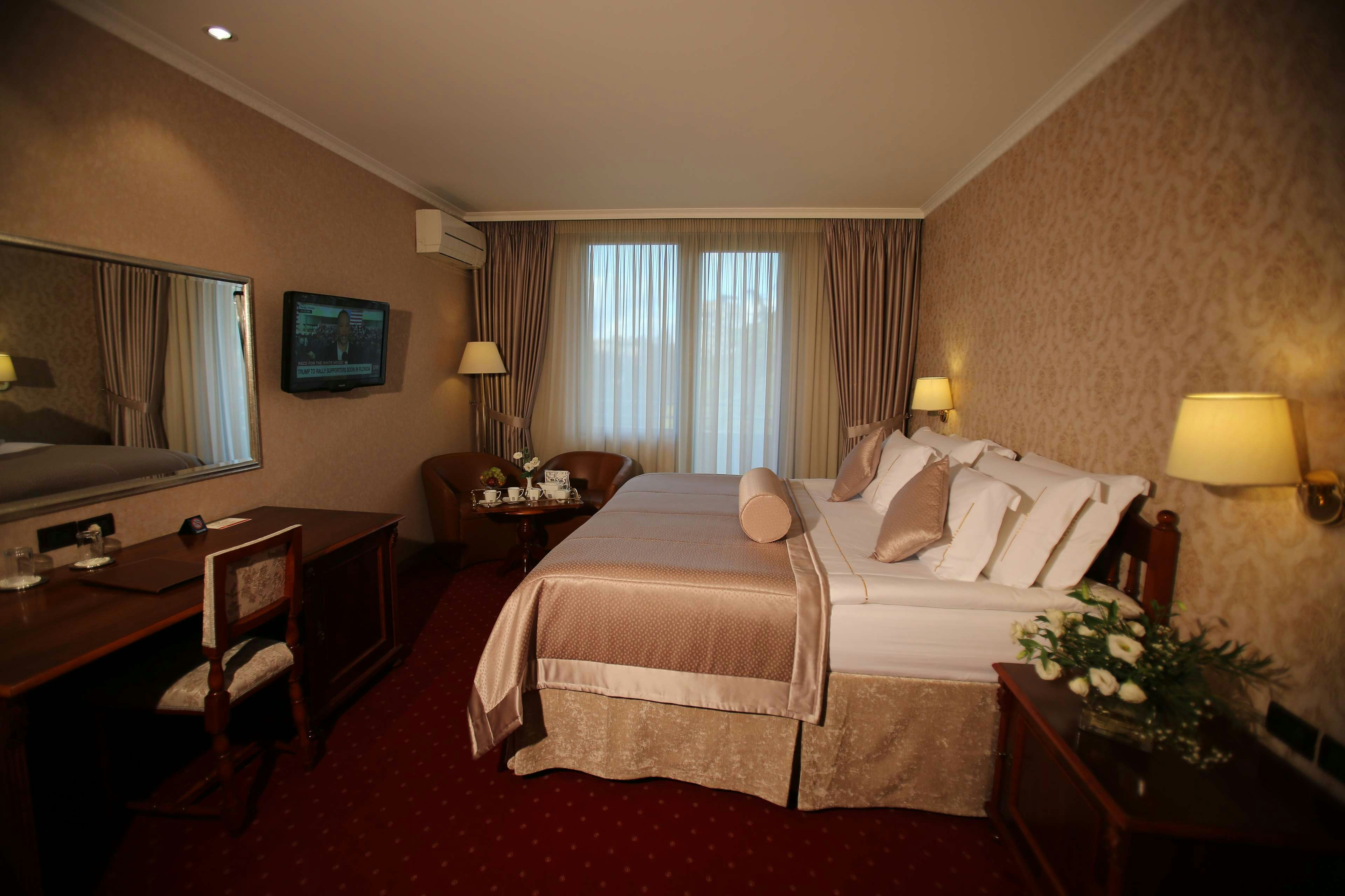 Grand Hotel & Spa Tirana 2/10