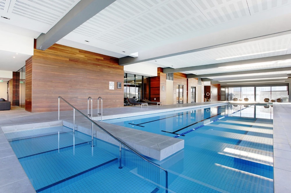 Freshwater Apartments - Corporate Keys 10/71