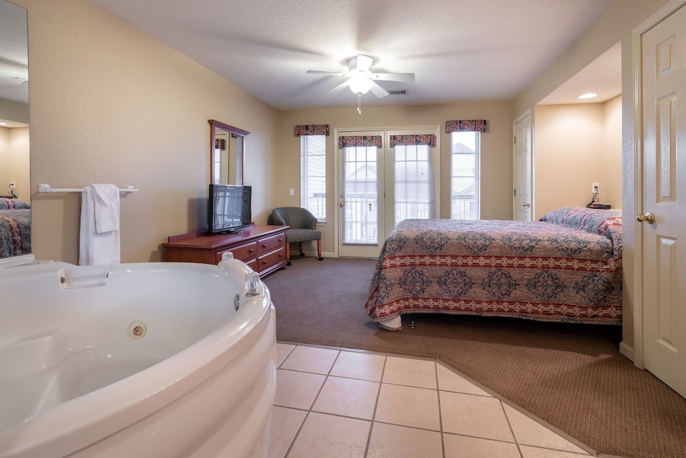 Capital Resorts Carriage Place 52/77