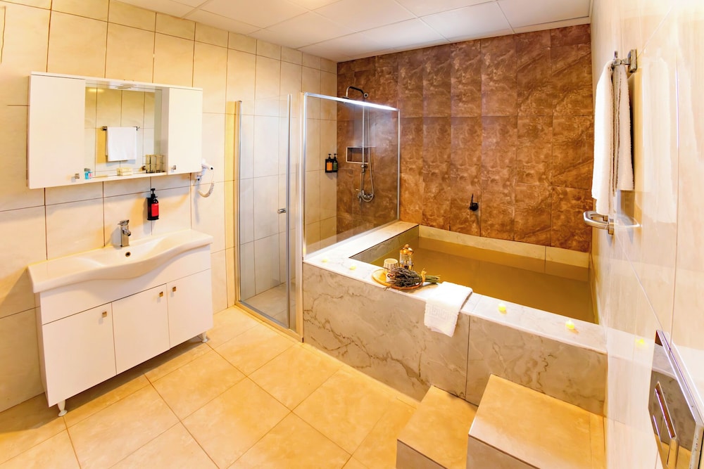 Continent Hotel Kapadokus Thermal Spa and Wellness 57/59