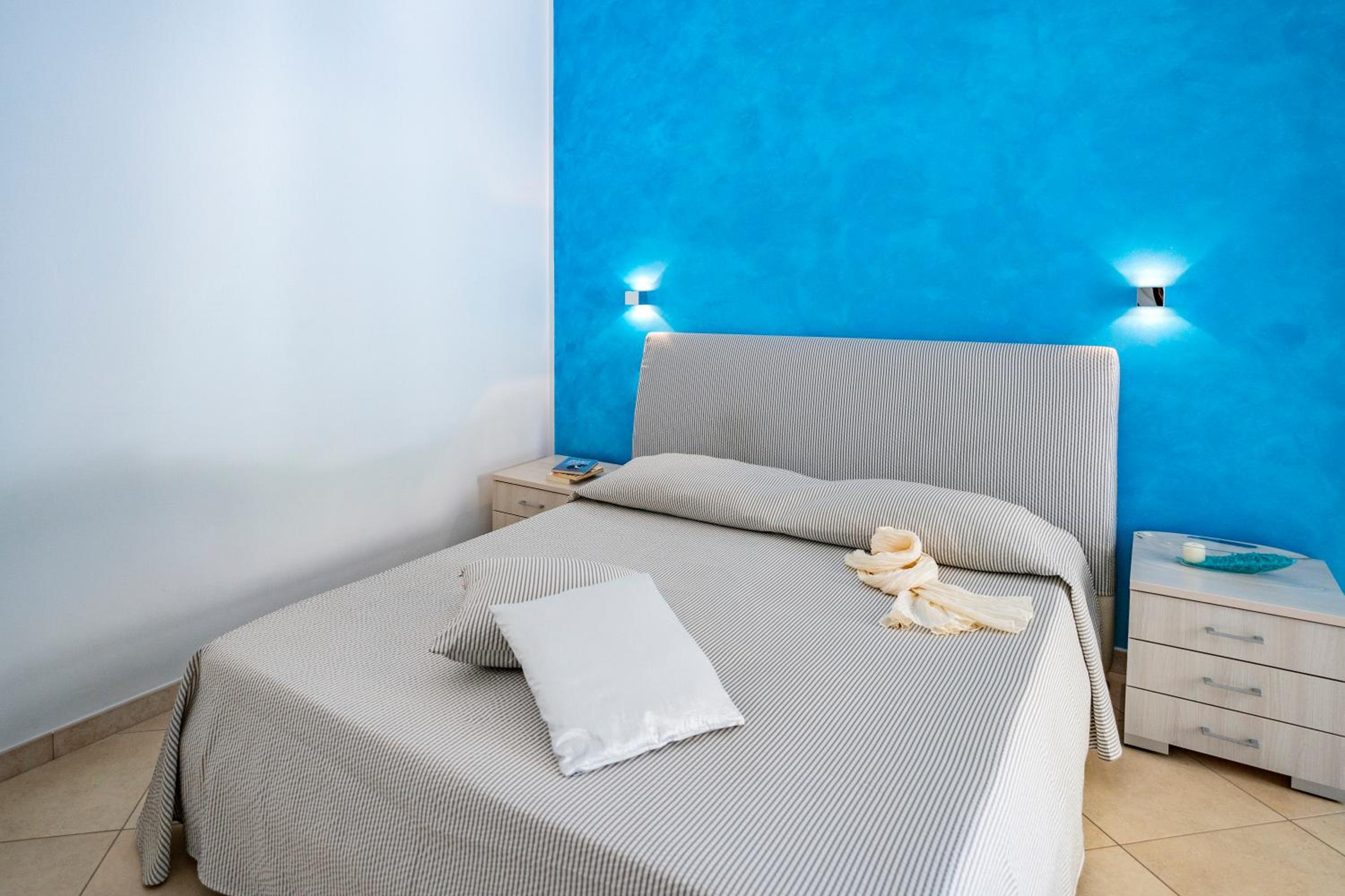 B&B Pietre Preziose 2/18