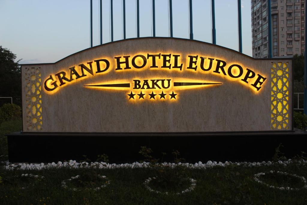 Grand Hotel Europe 6/57