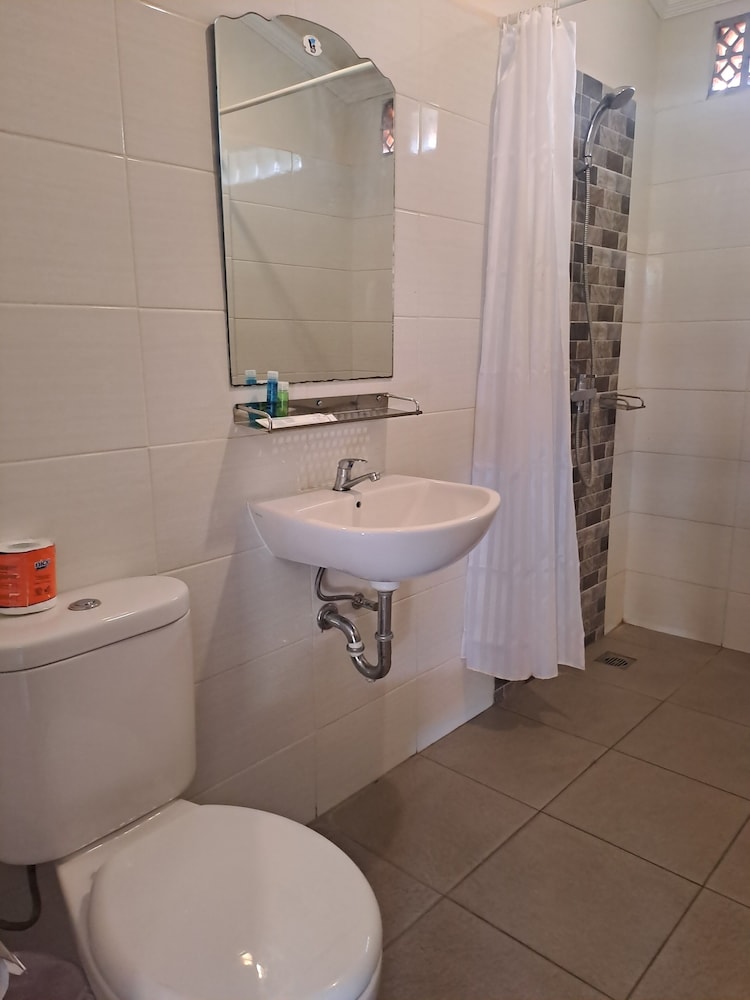 Lovina Beach Hotel 62/65