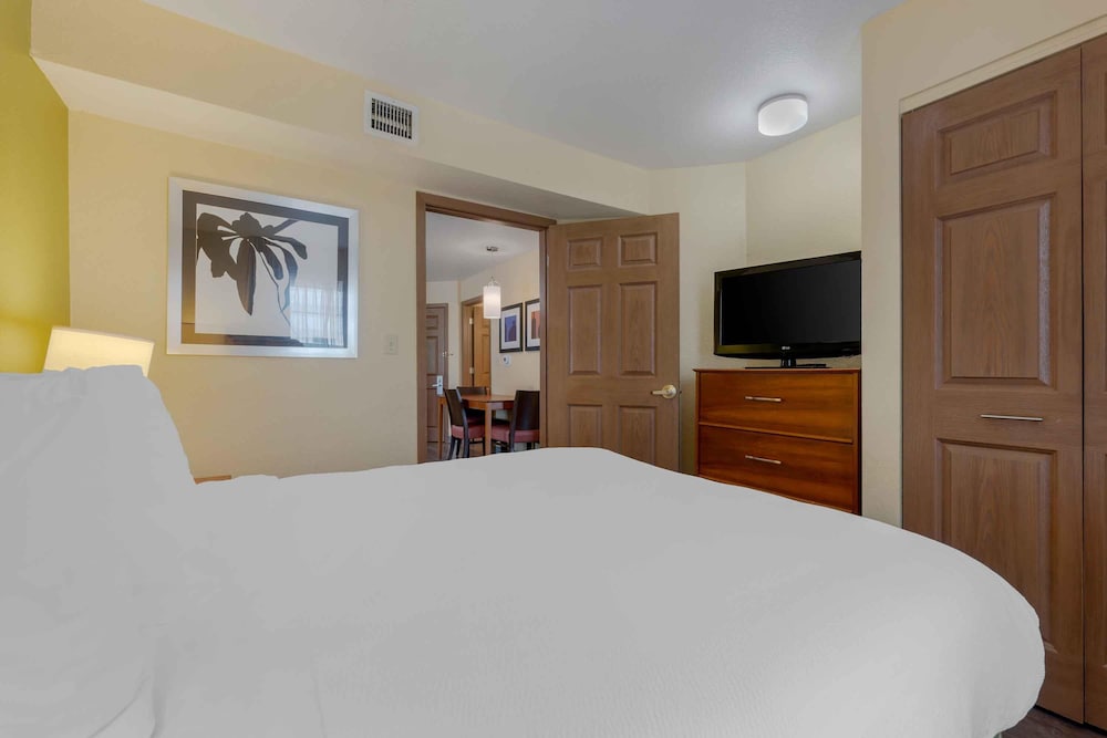 Extended Stay America Suites Chicago Elgin West Dundee 50/58