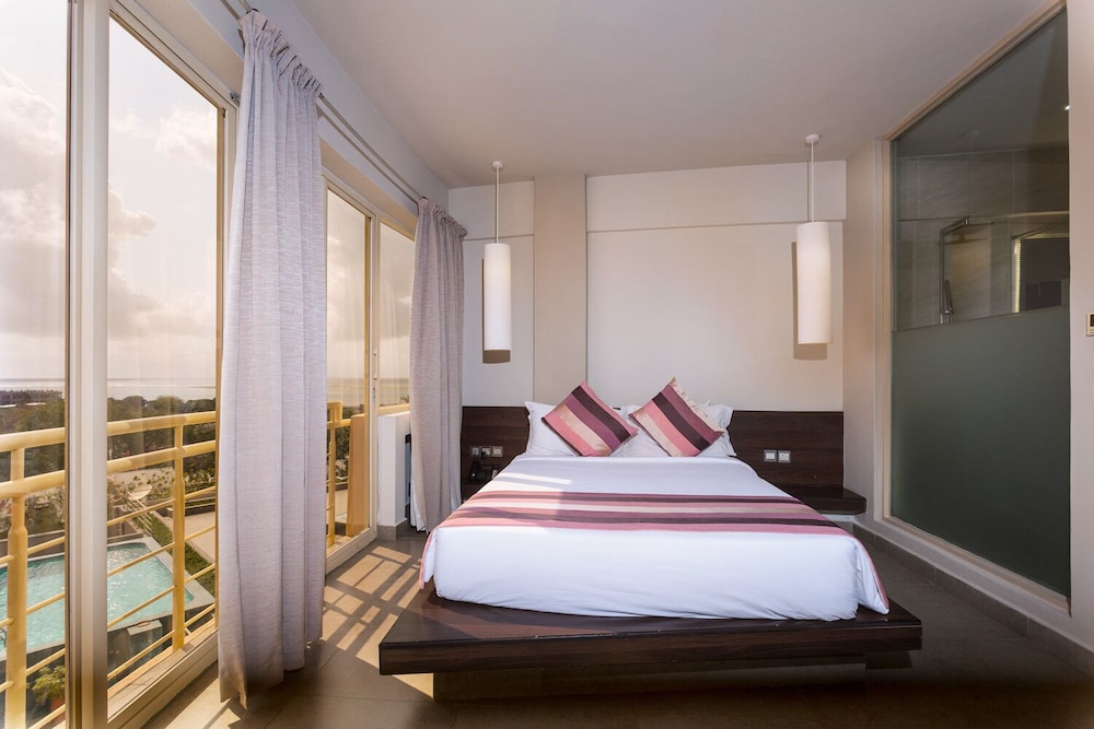ROOM, DOUBLE BED, SEA VIEW