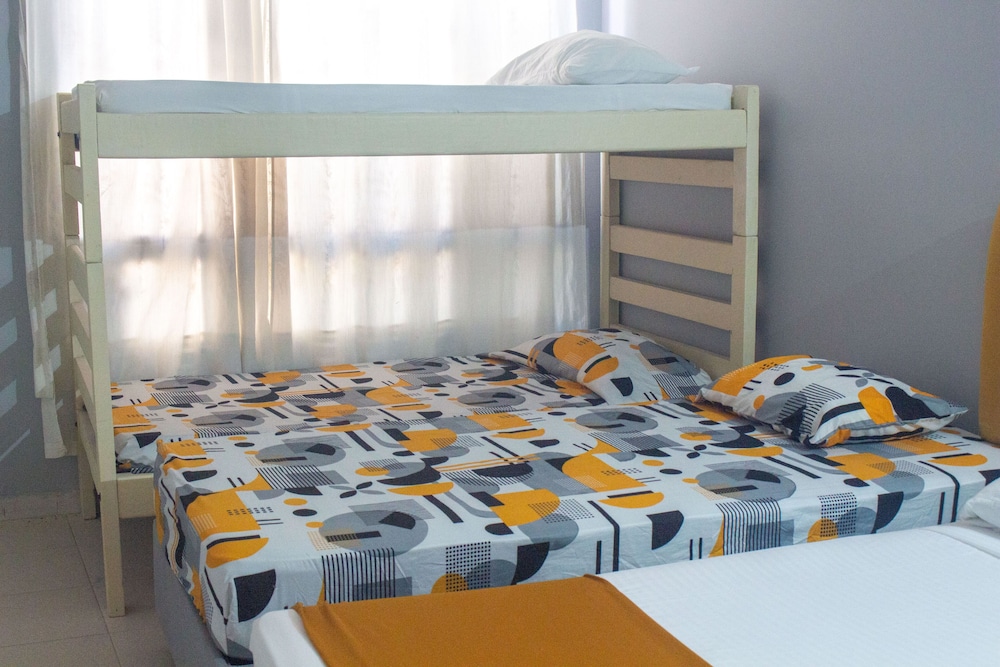Casana Rosa Hotel 55/60