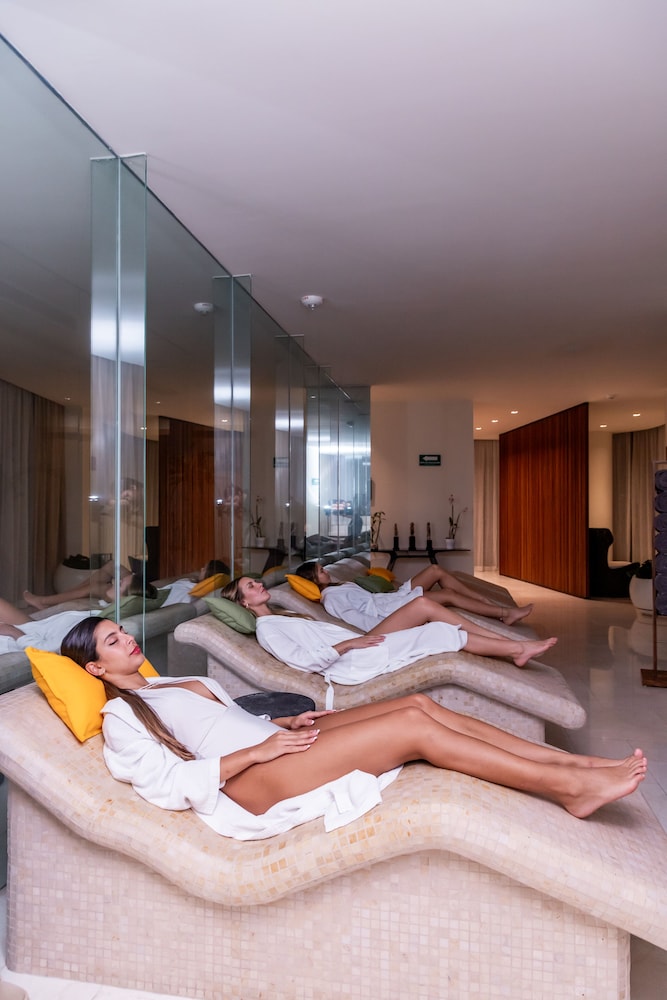 SLS Cancun 39/72