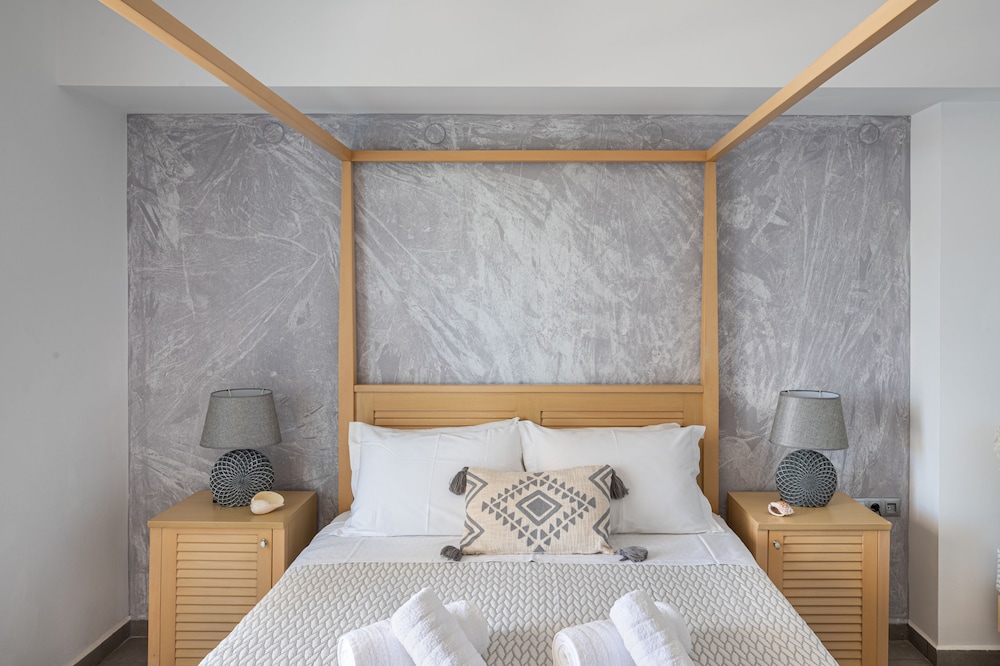 SUPERIOR, DOUBLE BED