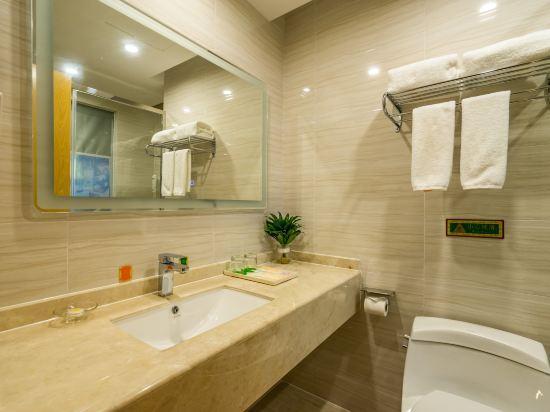 Vienna International Hotel (Wenzhou Airport Binhai Park) 49/50