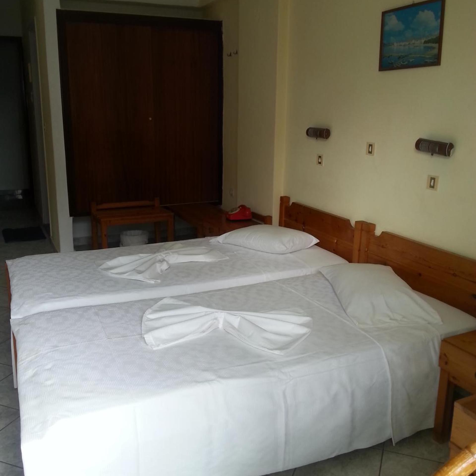 Room, Twin Beds