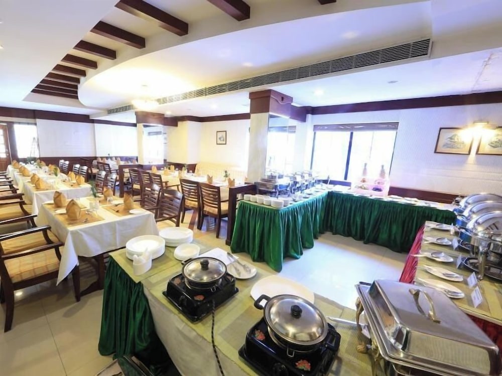 HOTEL FORT QUEEN 28/32