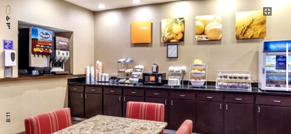 restaurant cafeteria
