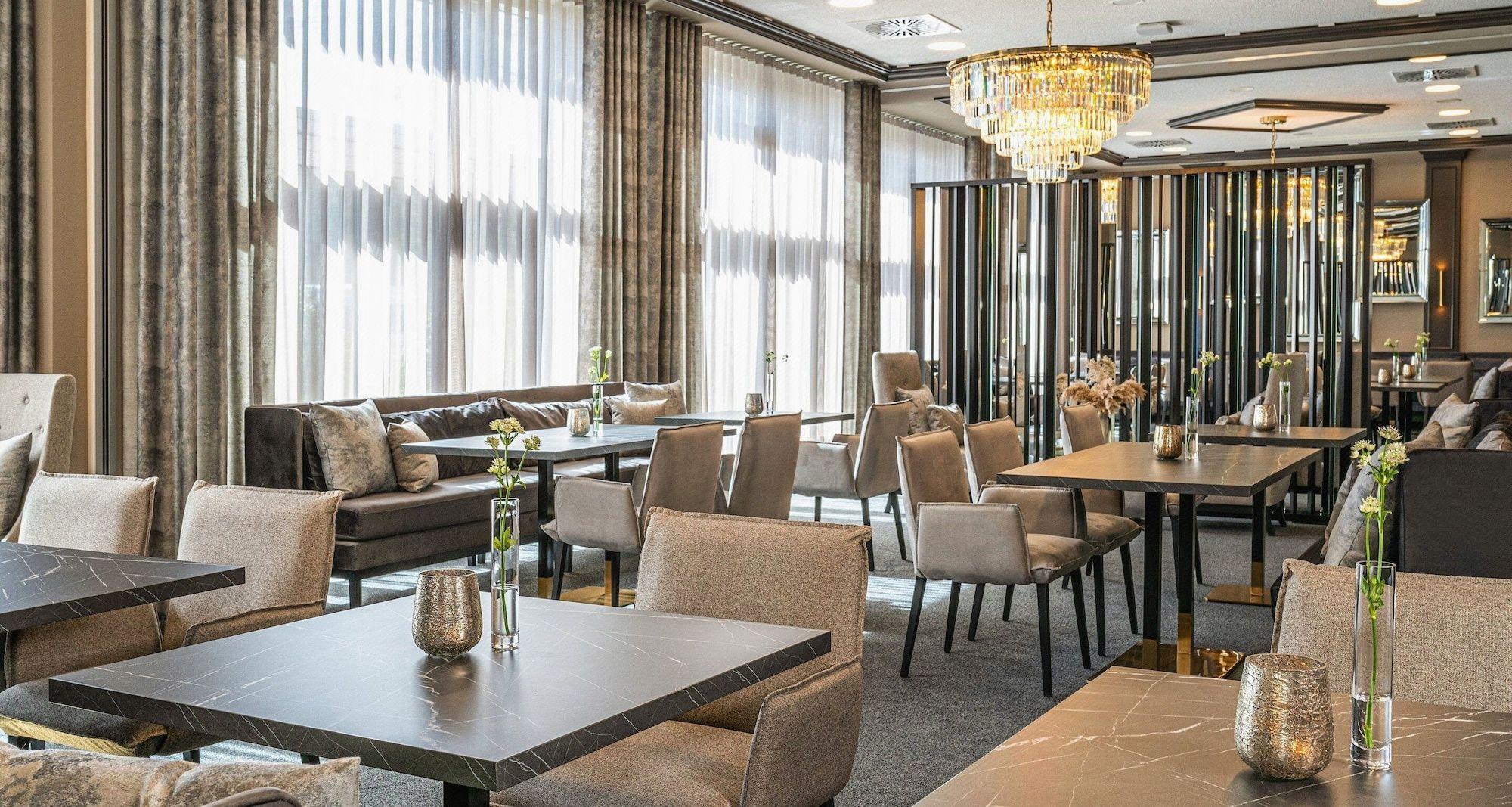 Victor S Residenz Hotel Gummersbach 23/28