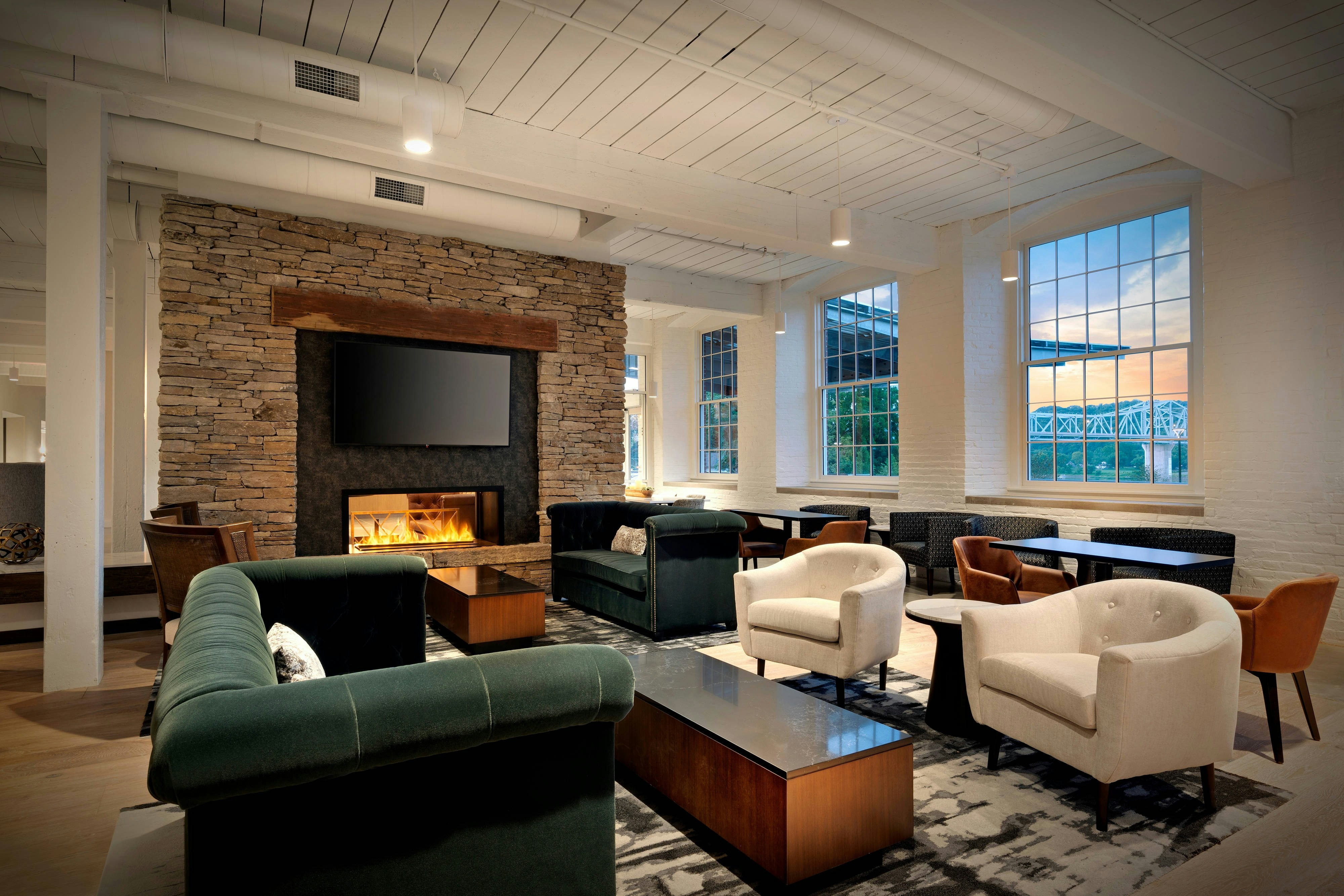 Fairfield Inn & Suites Madison Historic Eagle Cotton Mill 7/7