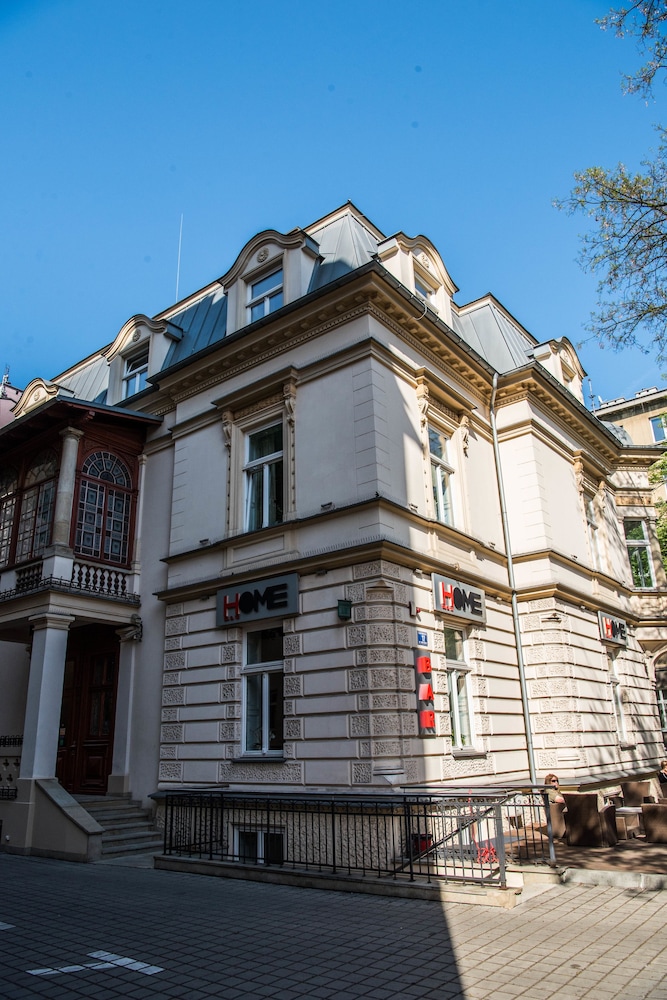 Home Aparthotel 2/58
