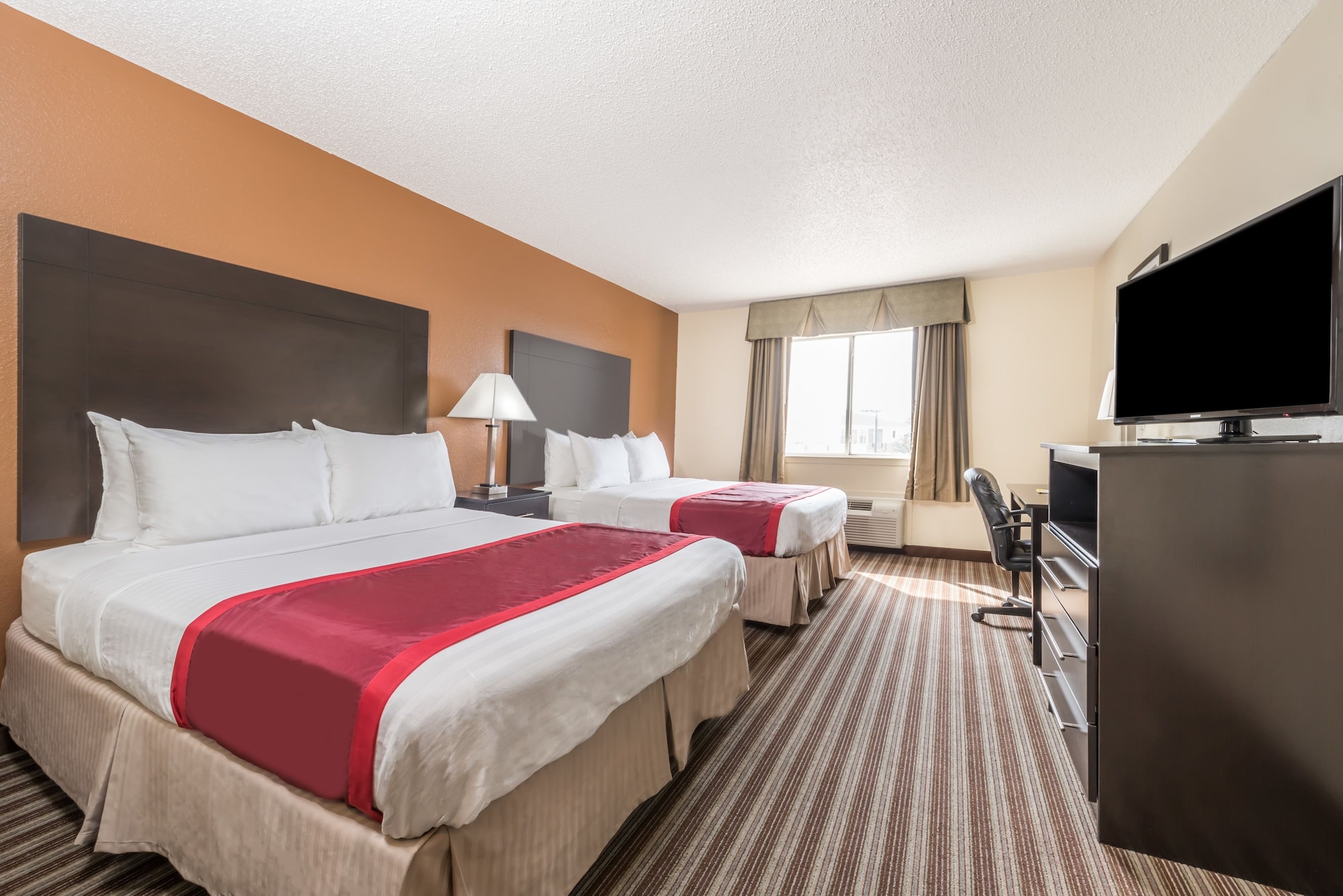 Suite, 2 Queen Beds, Sofa