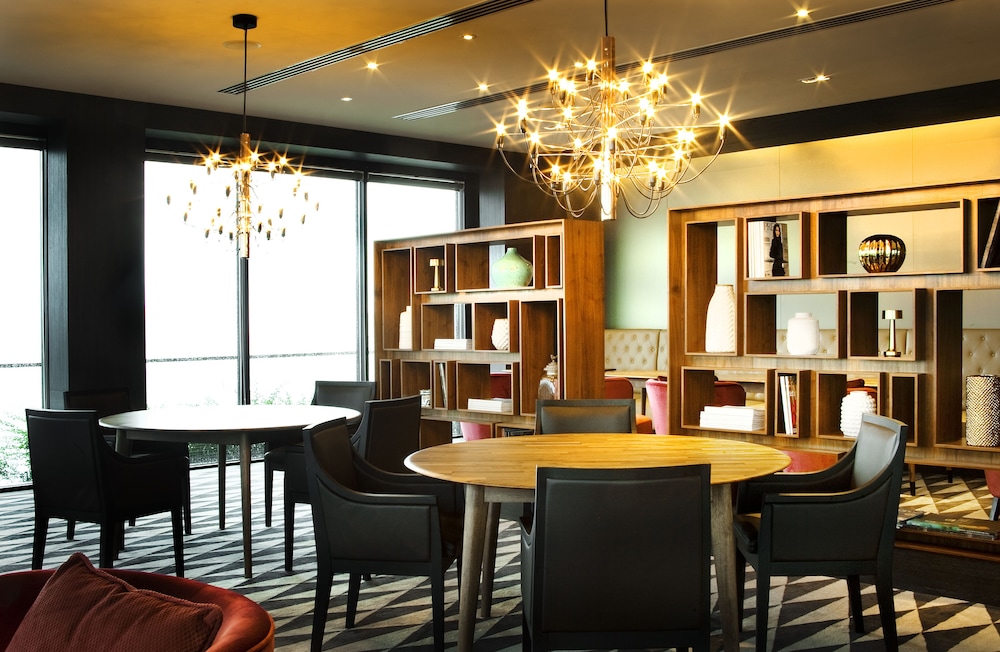 G Hotel Kelawai 34/45
