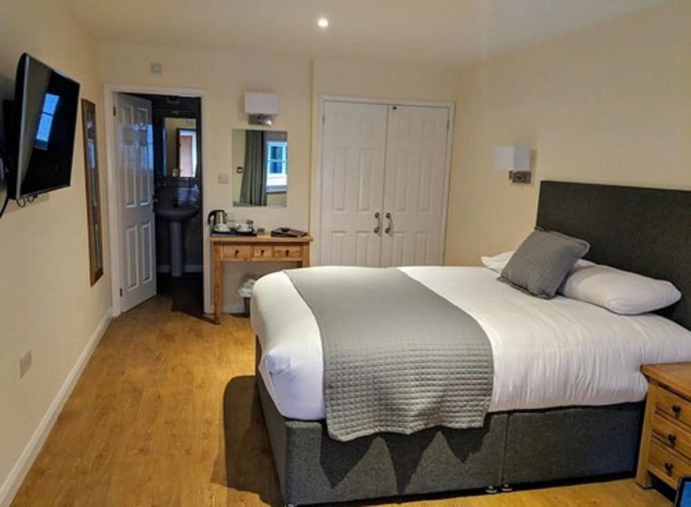 STANDARD, KING BED
