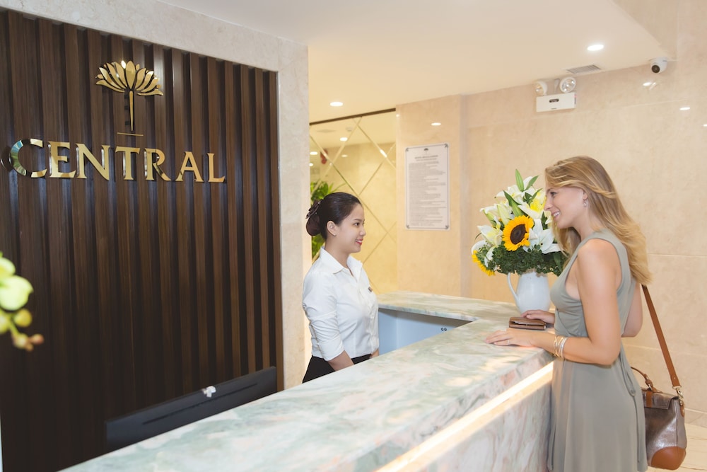 Central Hotel & Spa 6/67